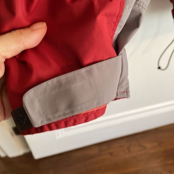Columbia “Bugaboo” gray, red & black polyester/nylon jacket - Picture 6 of 11